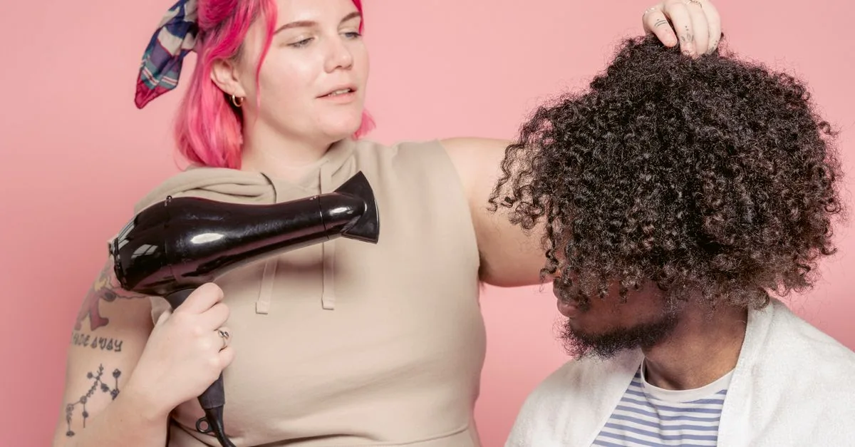 découvrez nos conseils et produits indispensables pour des soins capillaires efficaces et adaptés à tous types de cheveux.
