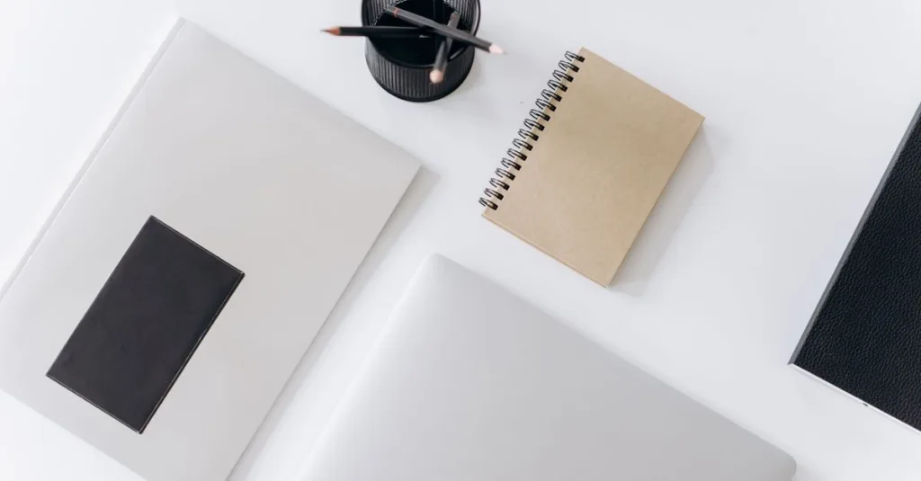 découvrez l'art de l'organisation minimaliste pour un intérieur épuré, efficace et facile à maintenir au quotidien.
